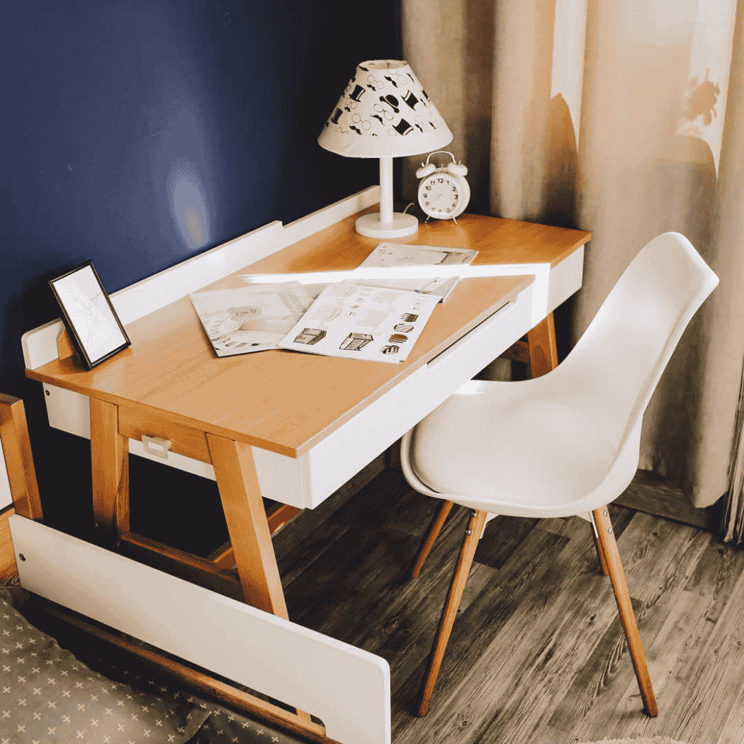 Dětský psací stůl Lussi Gekko Kids, Bílá / Přírodní Buk